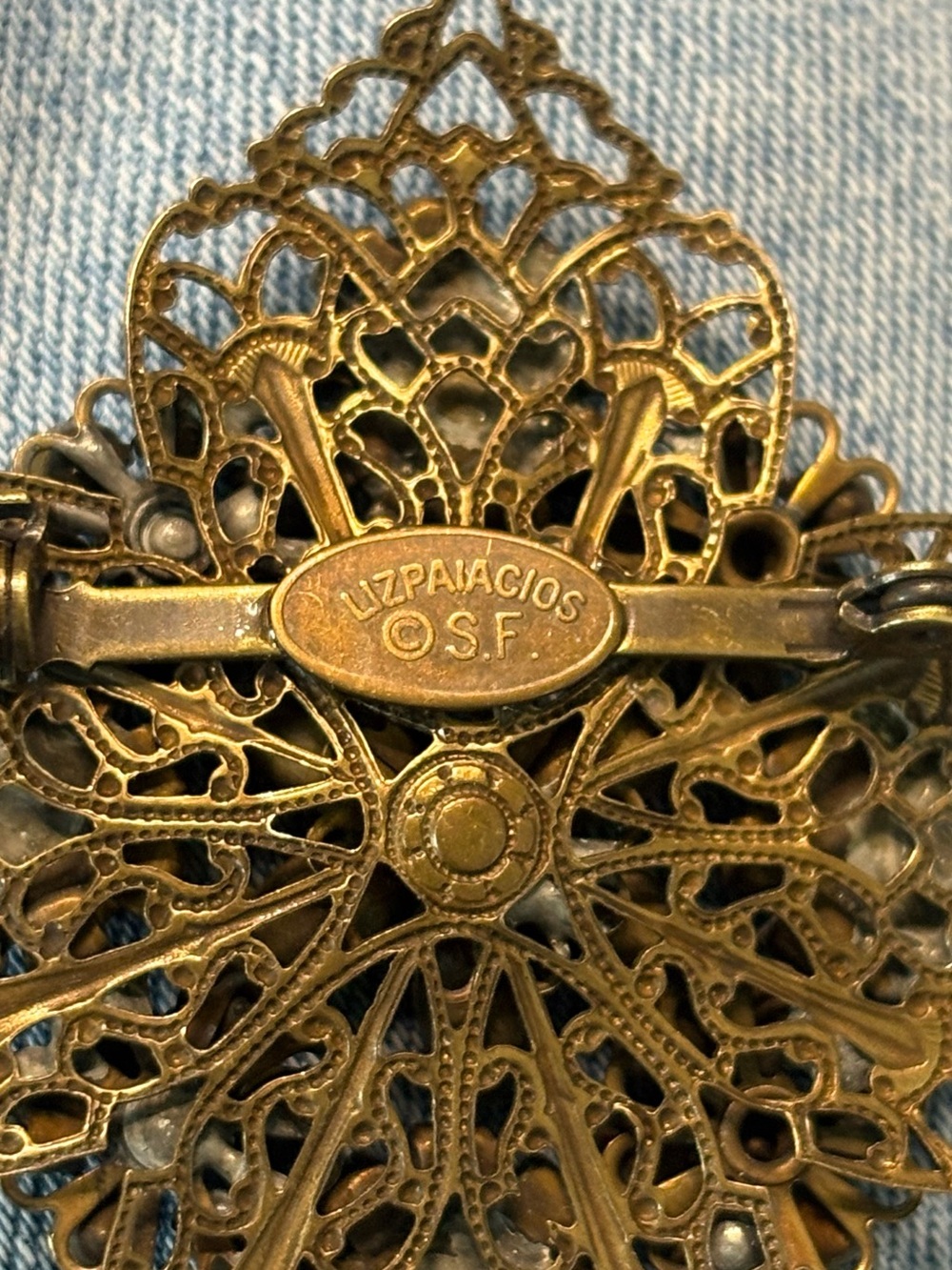 Vintage Liz Palacios SF Black AB Crystal Filigree Brooch Pin Gothic - Picture 6 of 6